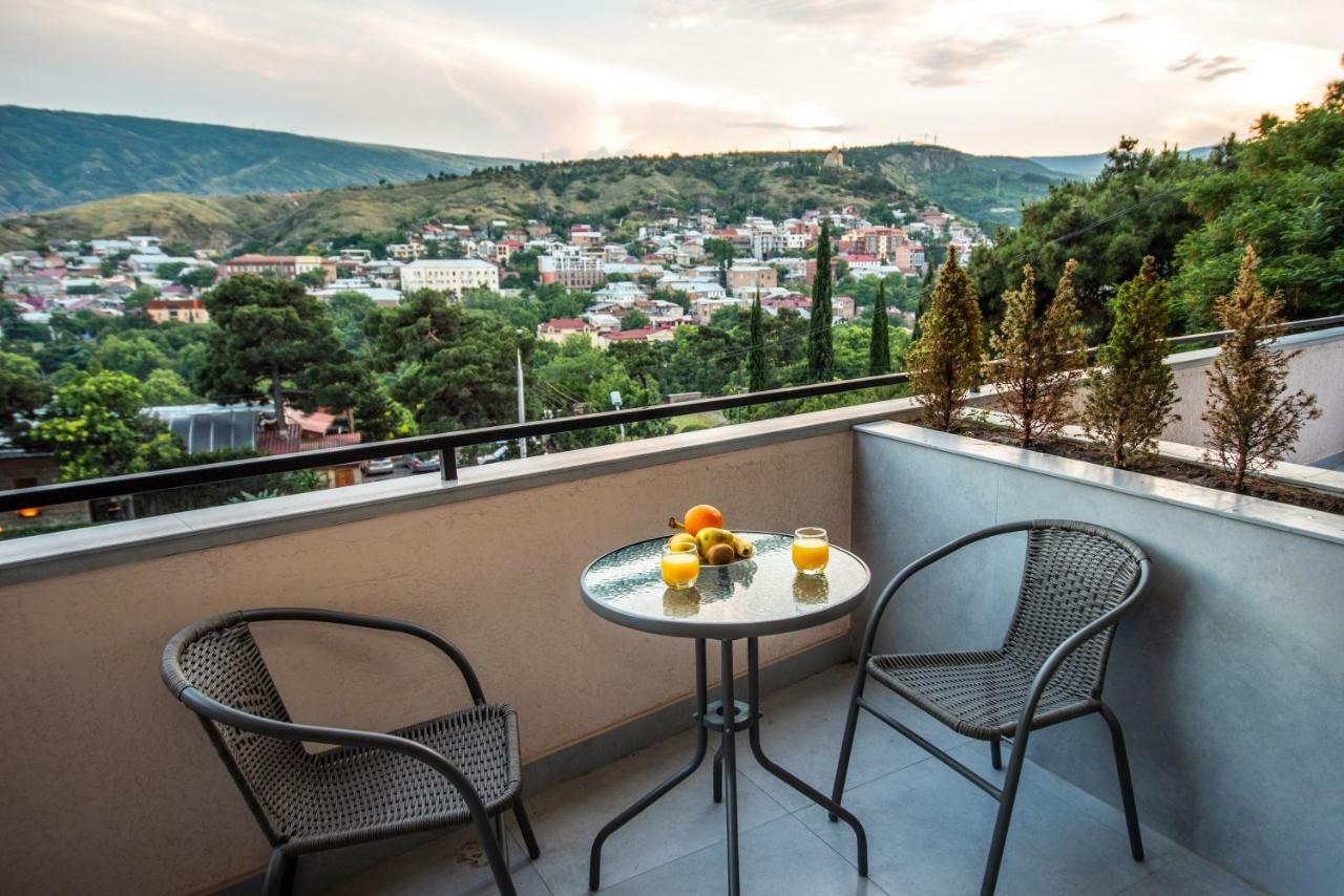 Tonusi Luxe Hotel In The Historic City Center Tbilisi Exterior photo