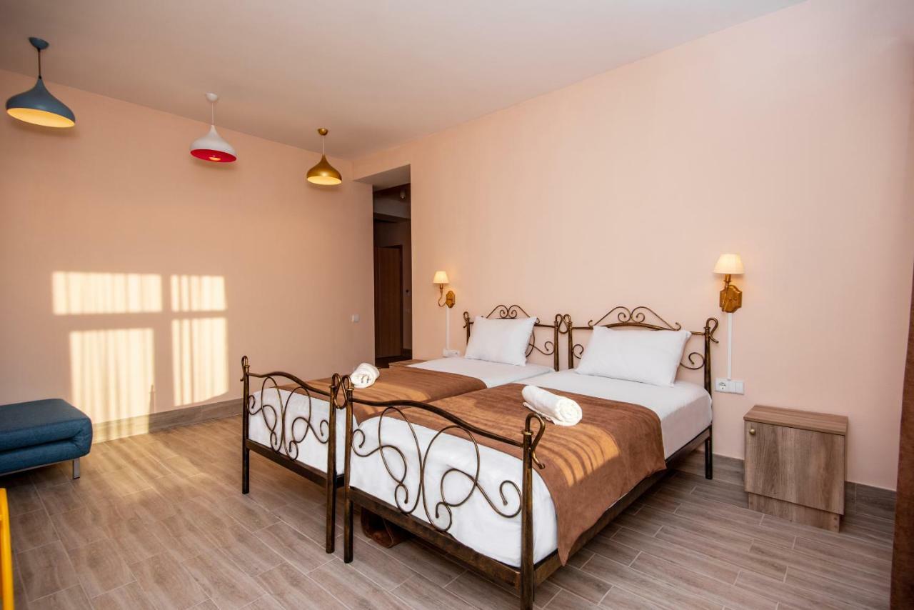 Tonusi Luxe Hotel In The Historic City Center Tbilisi Exterior photo